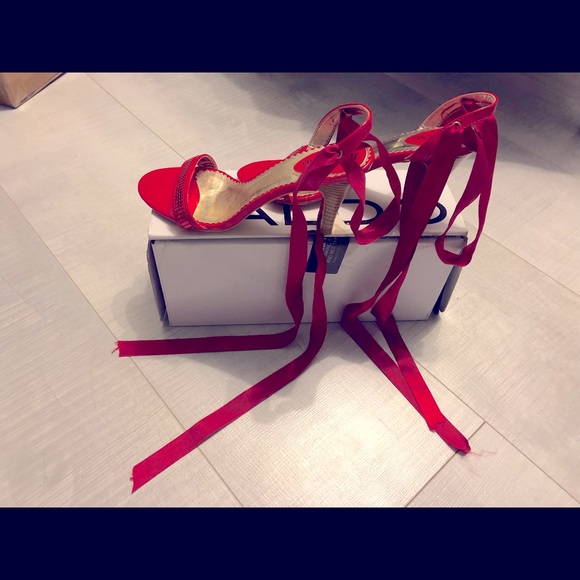 Red Heels ๐ ๐ with Satin Ribbon to tie as Bow - NEW - Picture 5 of 9